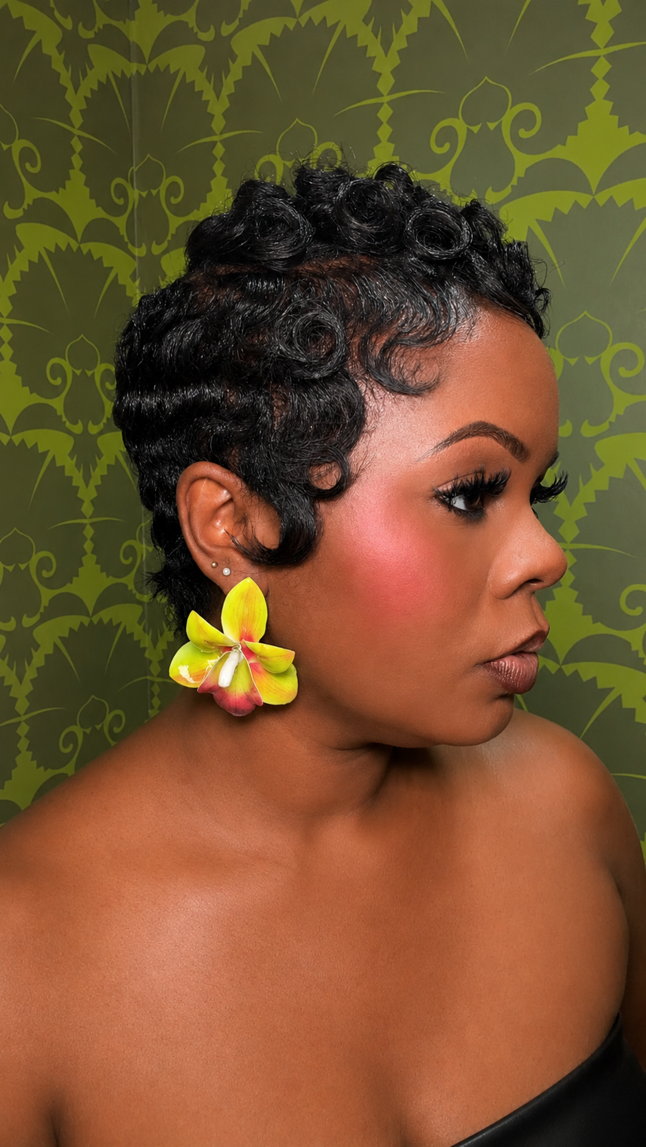 The Luna Floral Earrings